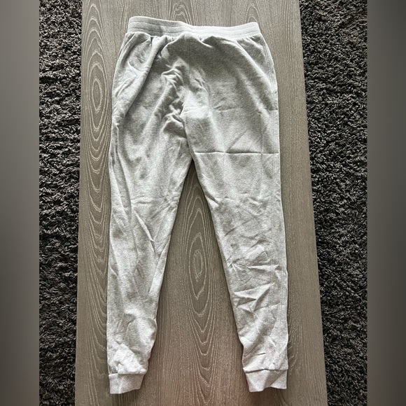 Under Armour Fleece track joggers. Gray, size Large - Picture 2 of 3